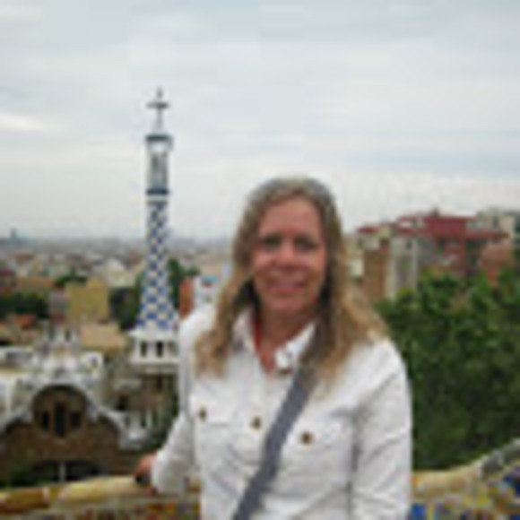 Meet your Posher, Cyndi - Picture 1 of 1